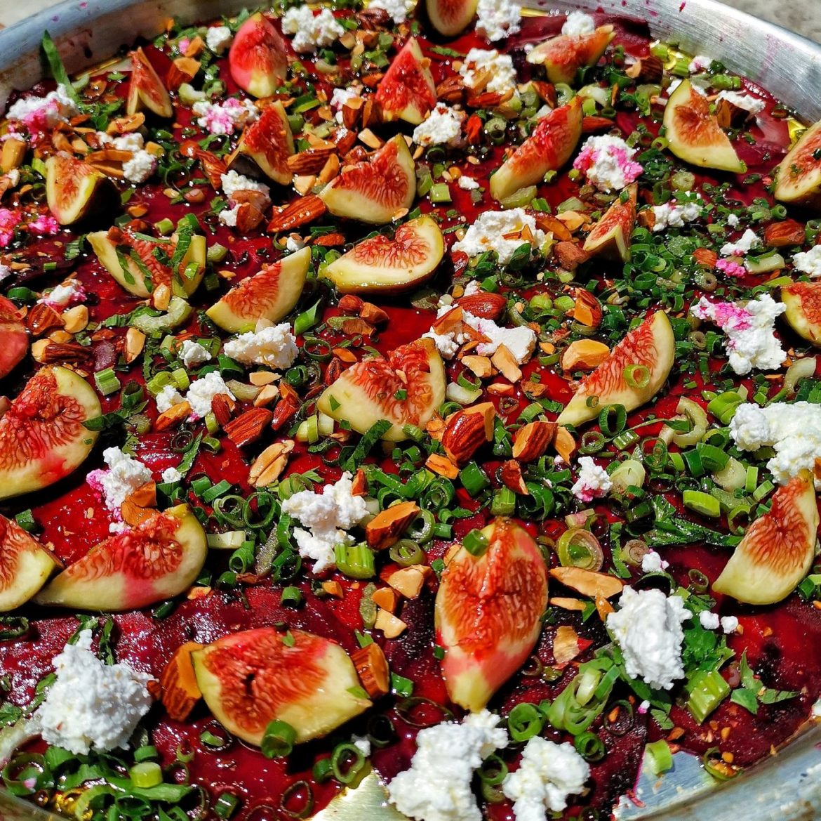 קרפצ'יו סלקים ותאנים טריות