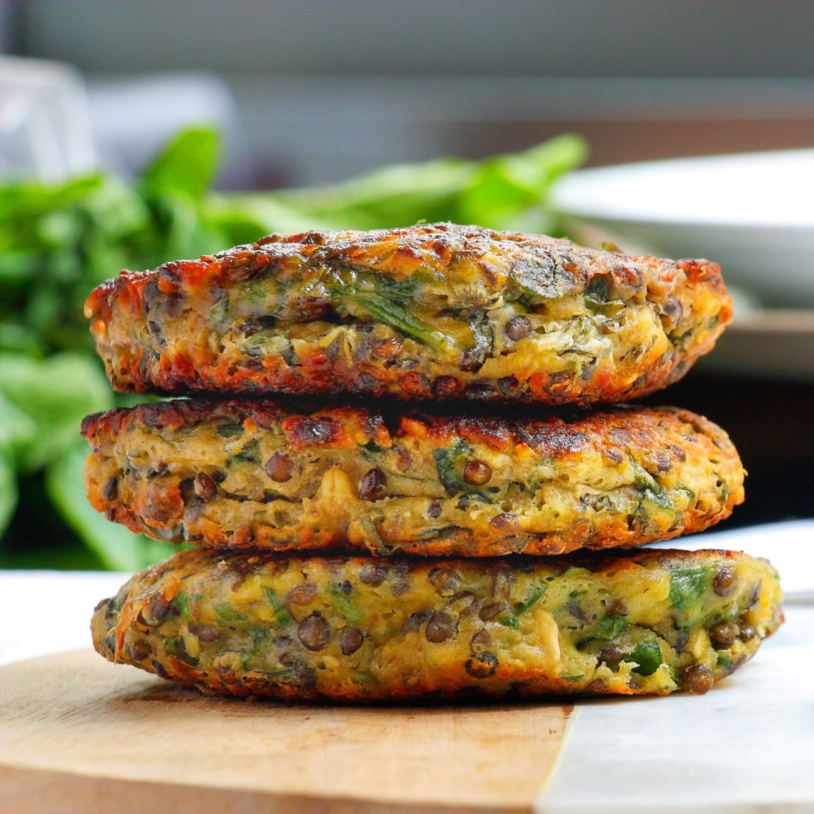 לביבות תרד עדשים וגבינת פטה